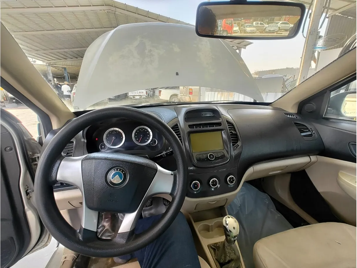 Car image 6