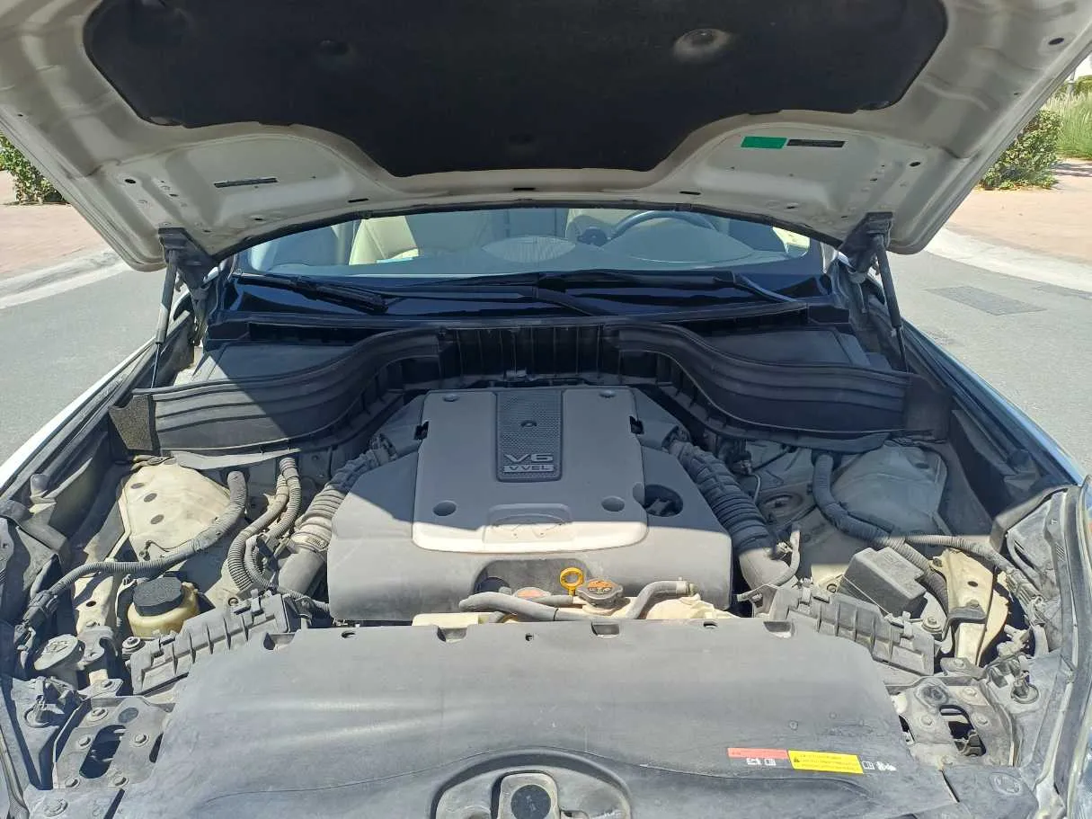 Car image 25