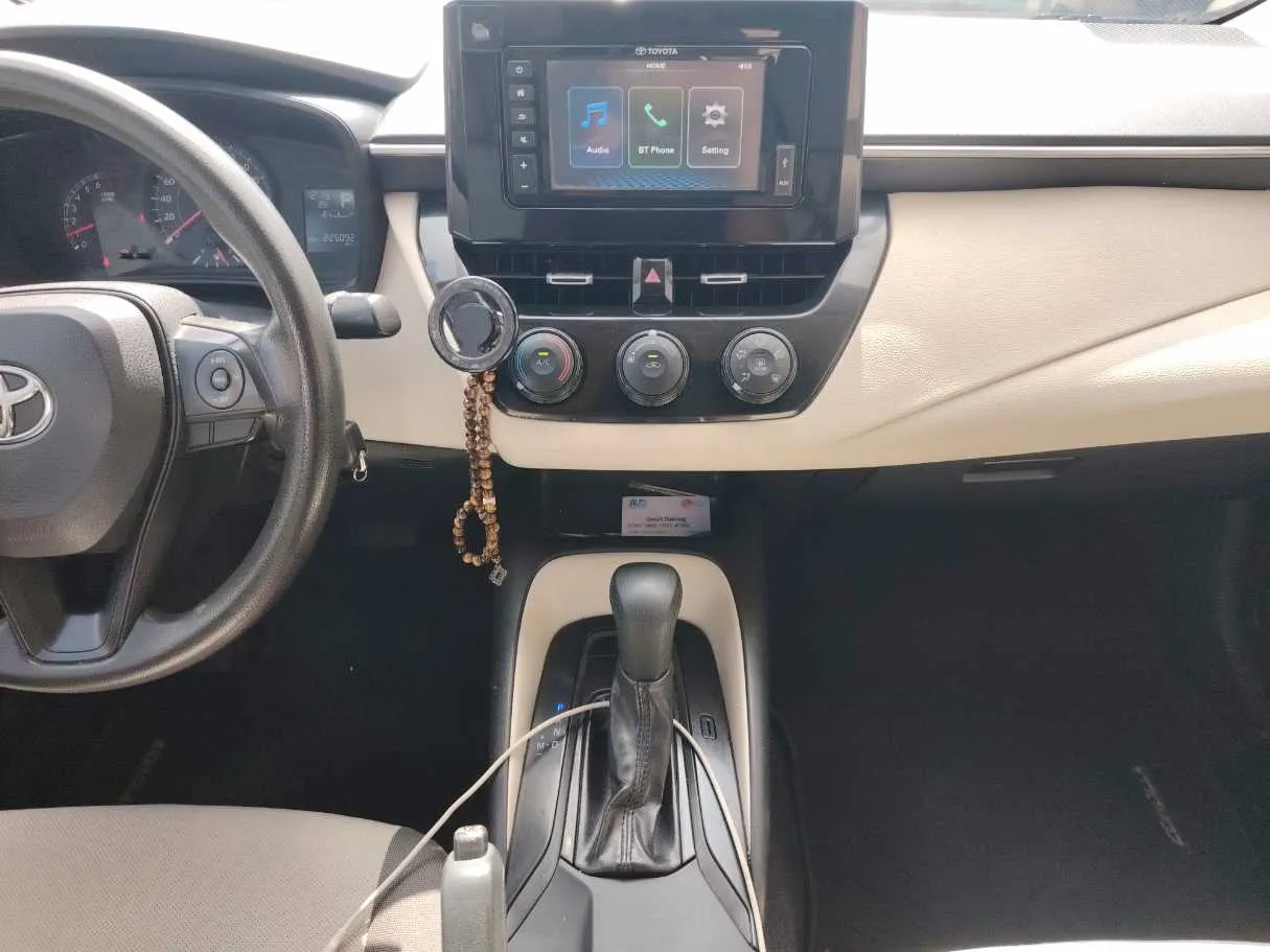 Car image 20
