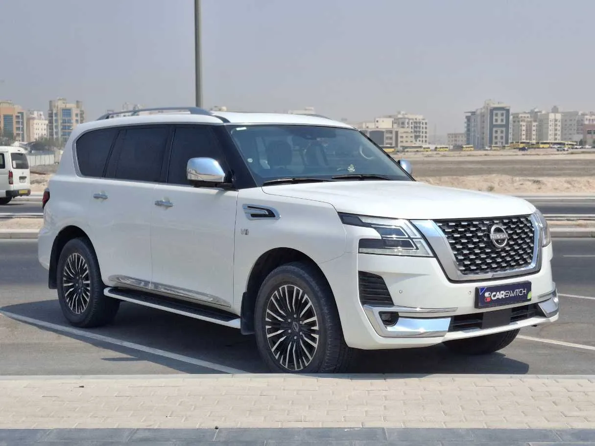 Car image 3