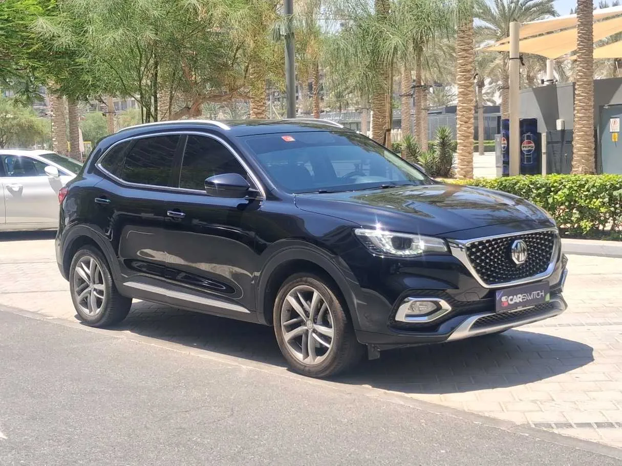 Car image 3