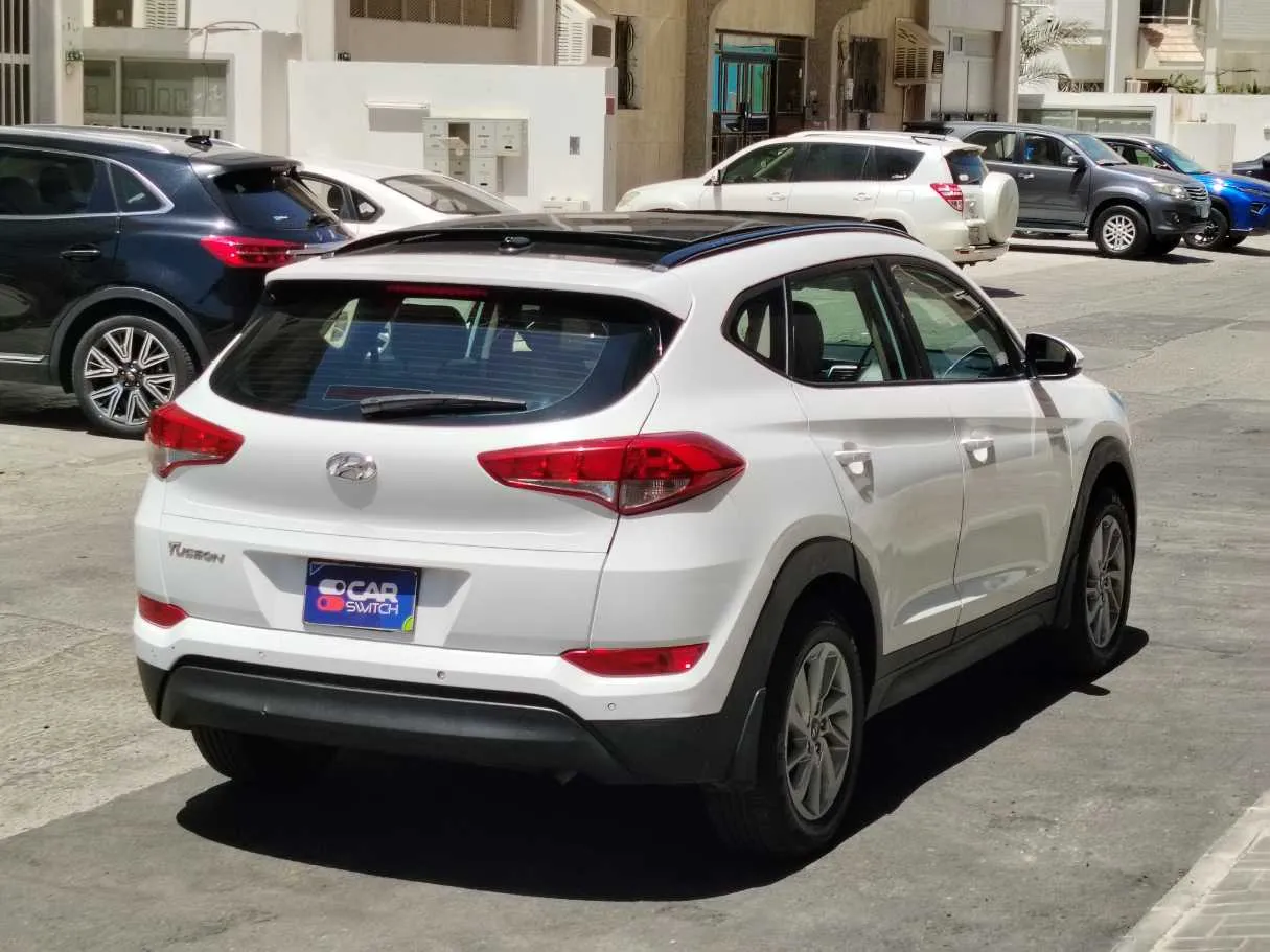 Car image 5