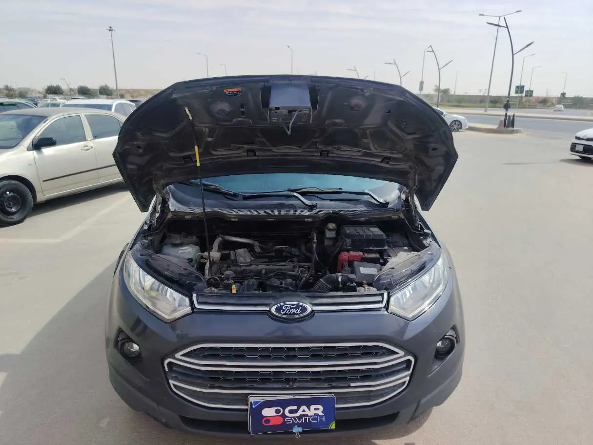 Car image 25