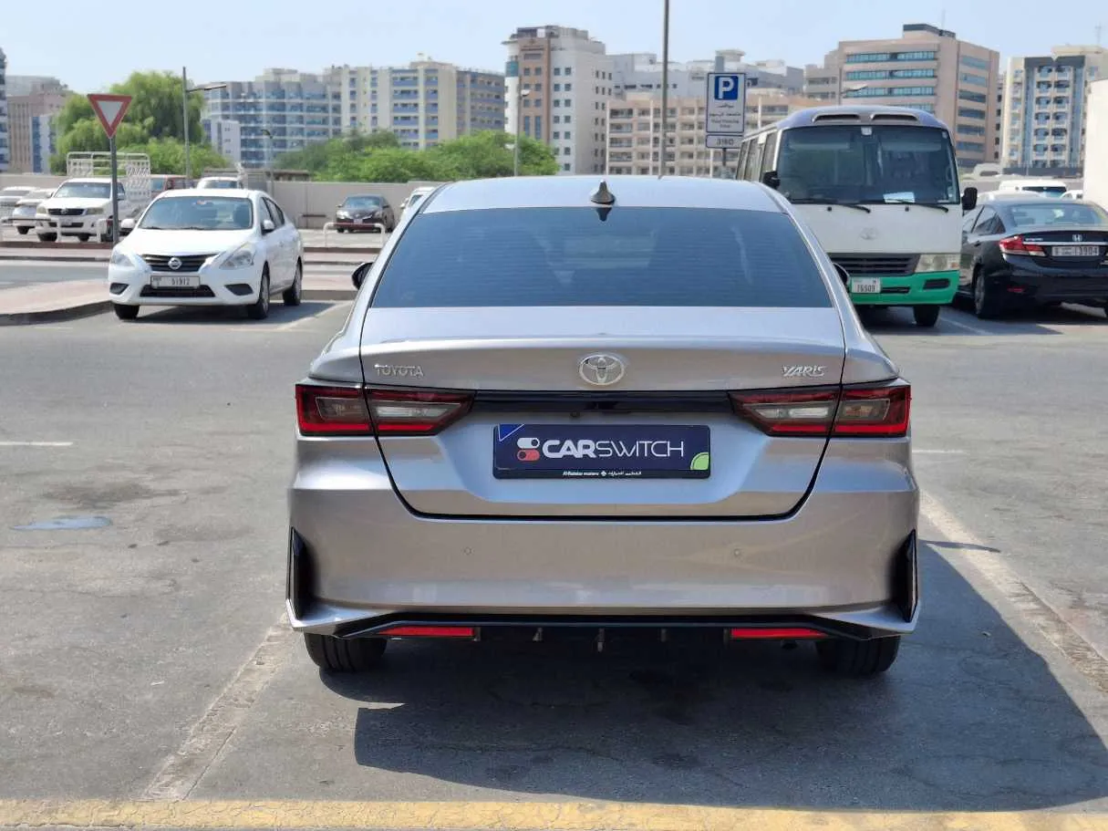 Car image 6