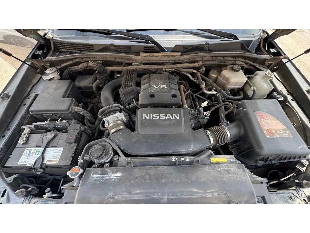 Car image 30