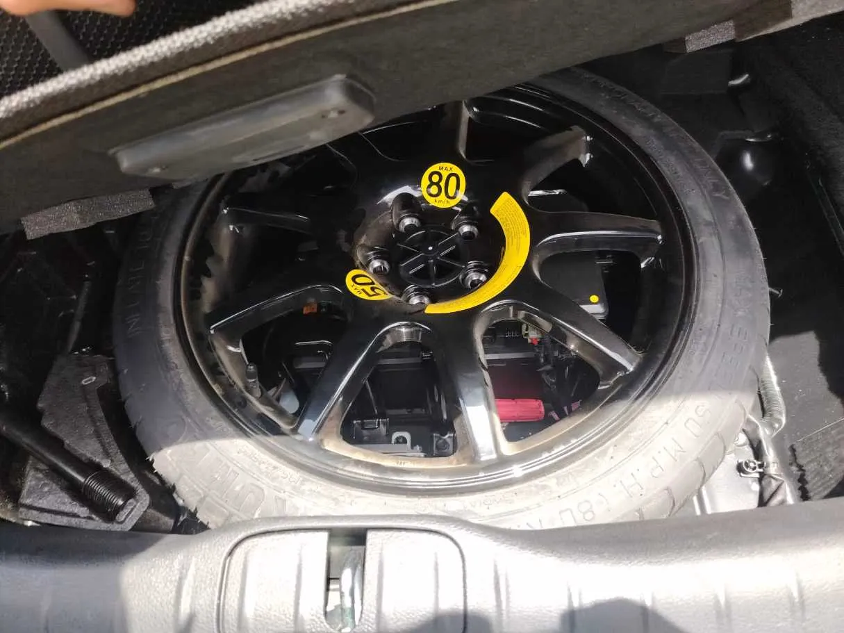 Car image 42