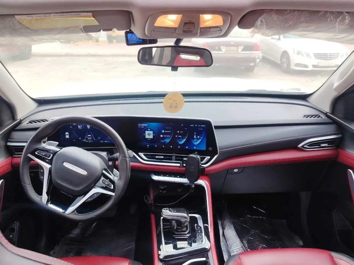 Car image 20