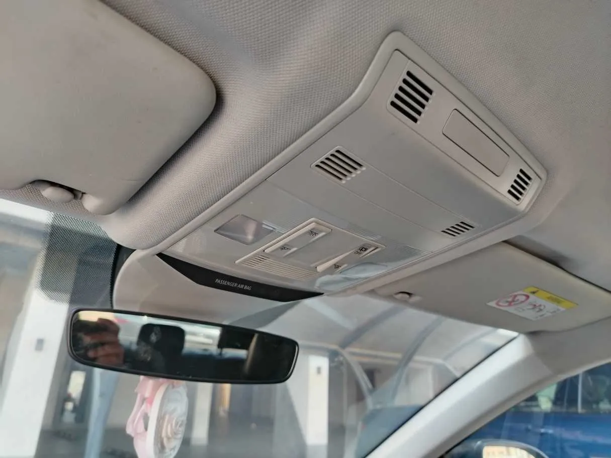 Car image 31