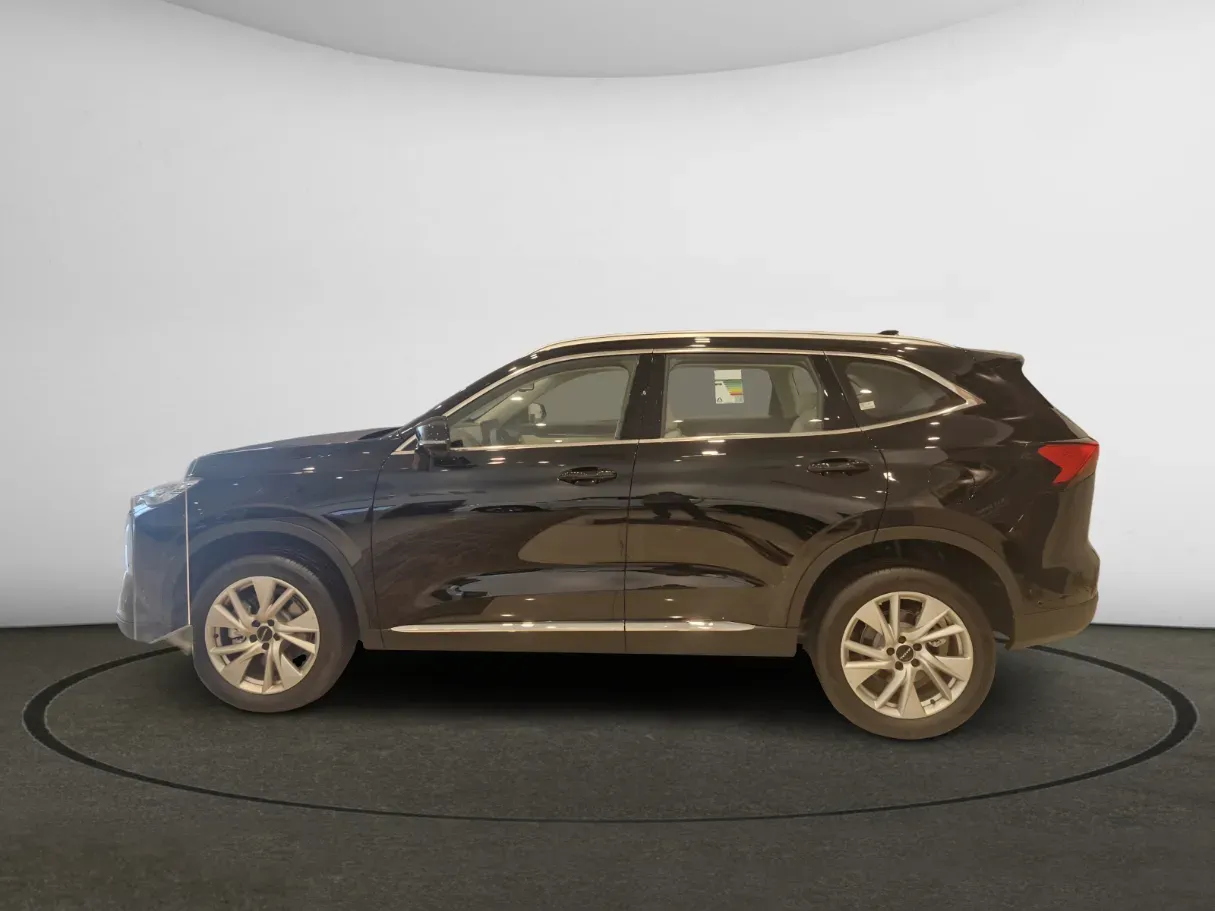 Car image 4