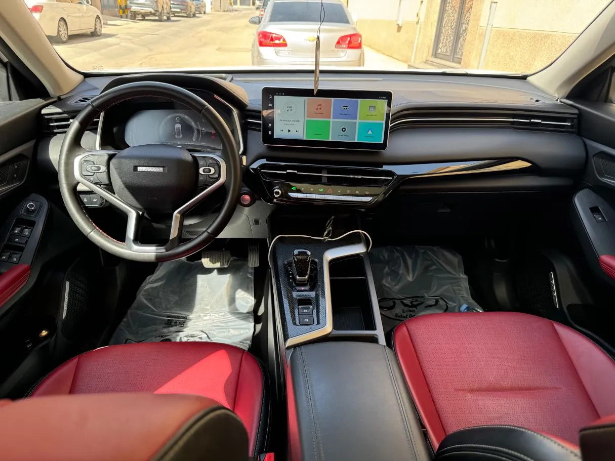 Car image 15