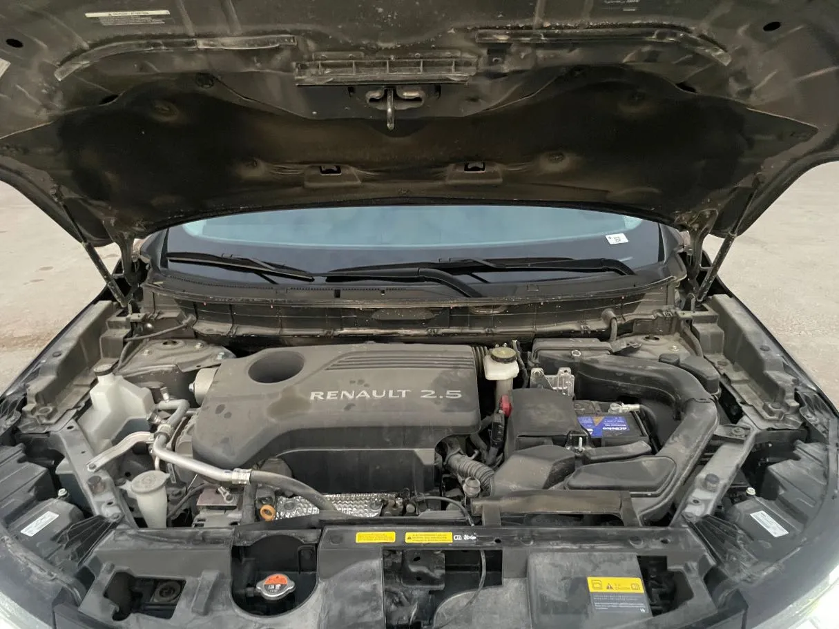 Car image 26