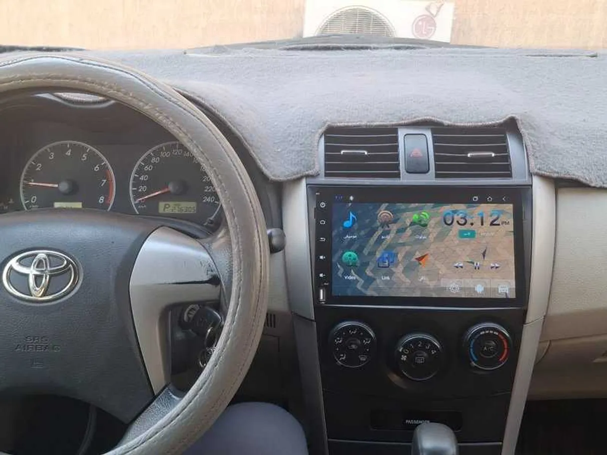 Car image 9