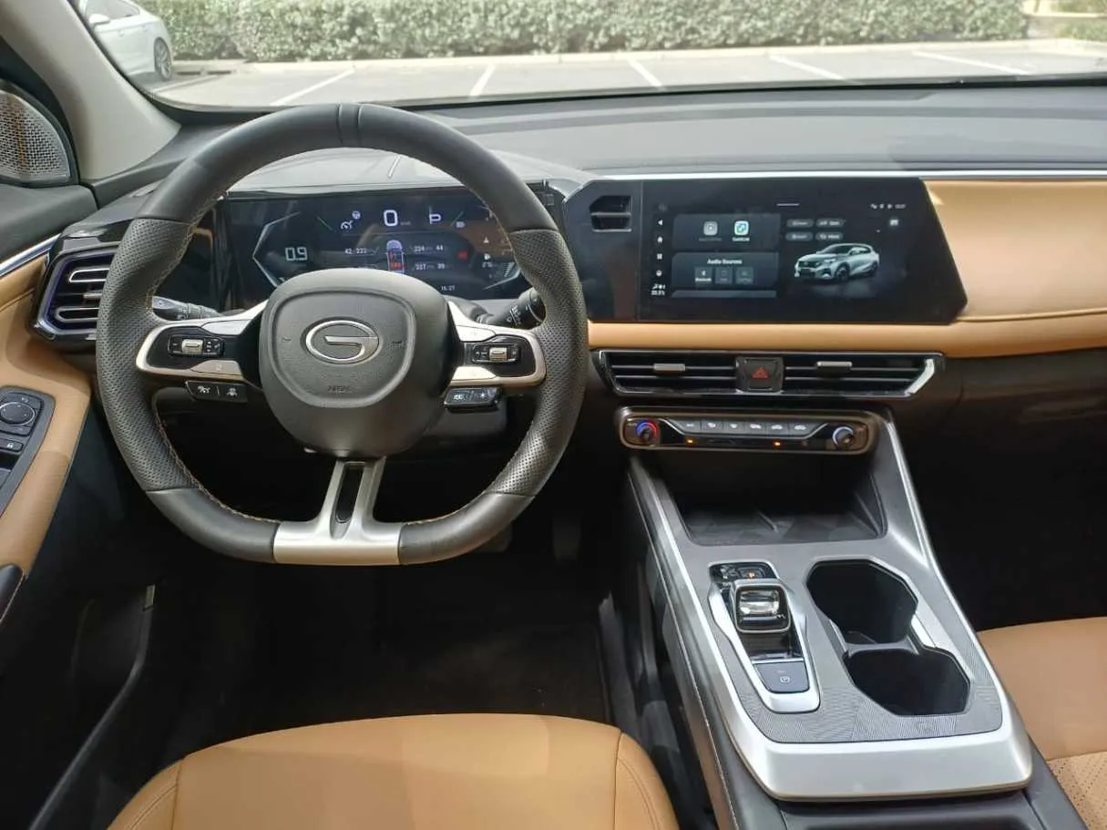 Car image 13