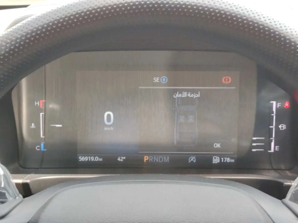 Car image 25
