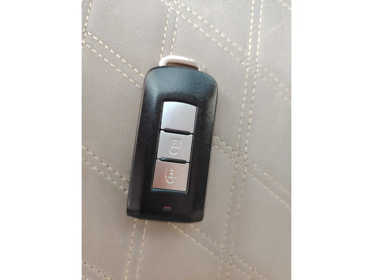 Car image 37