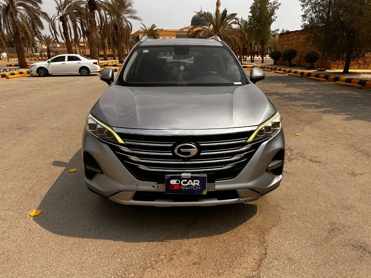Car image 2