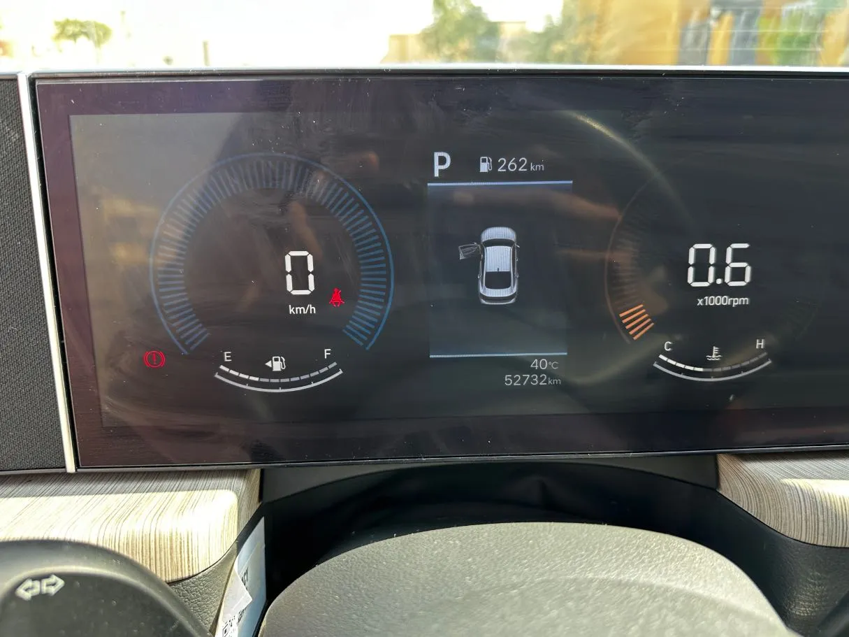 Car image 20