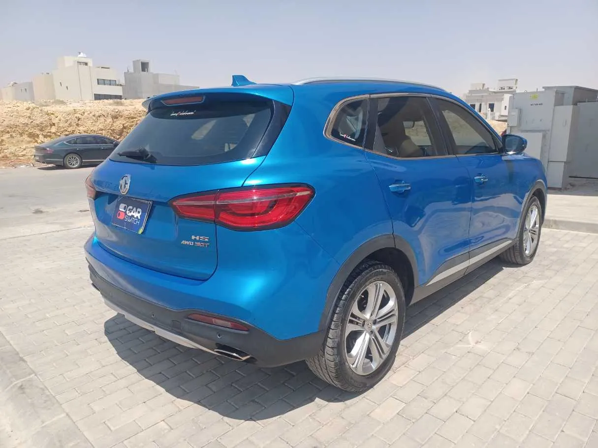 Car image 5