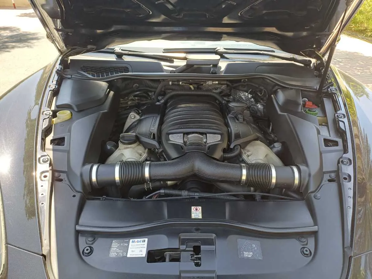 Car image 29