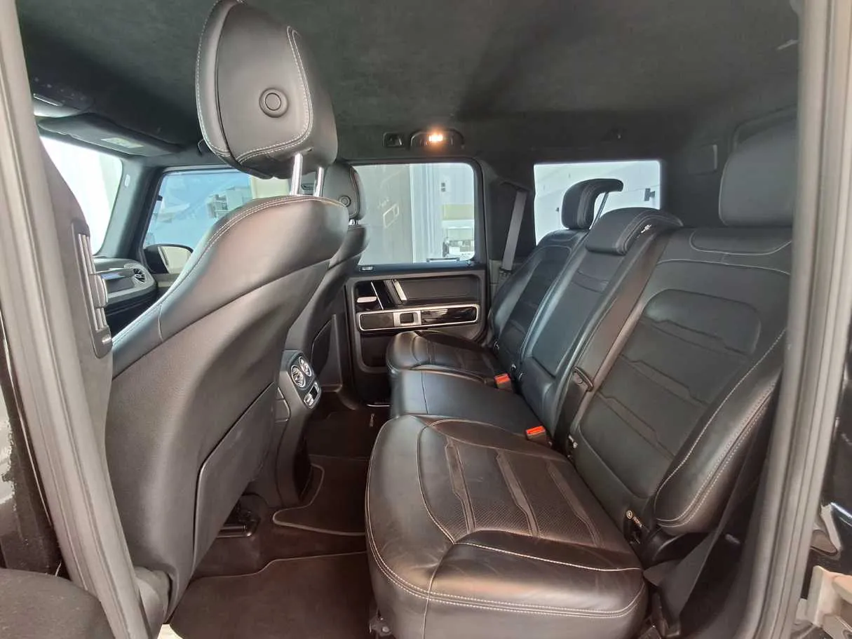 Car image 13