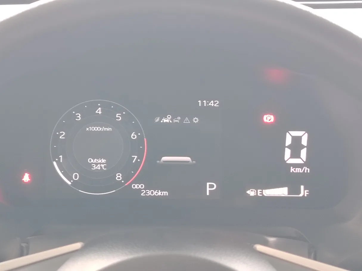 Car image 24