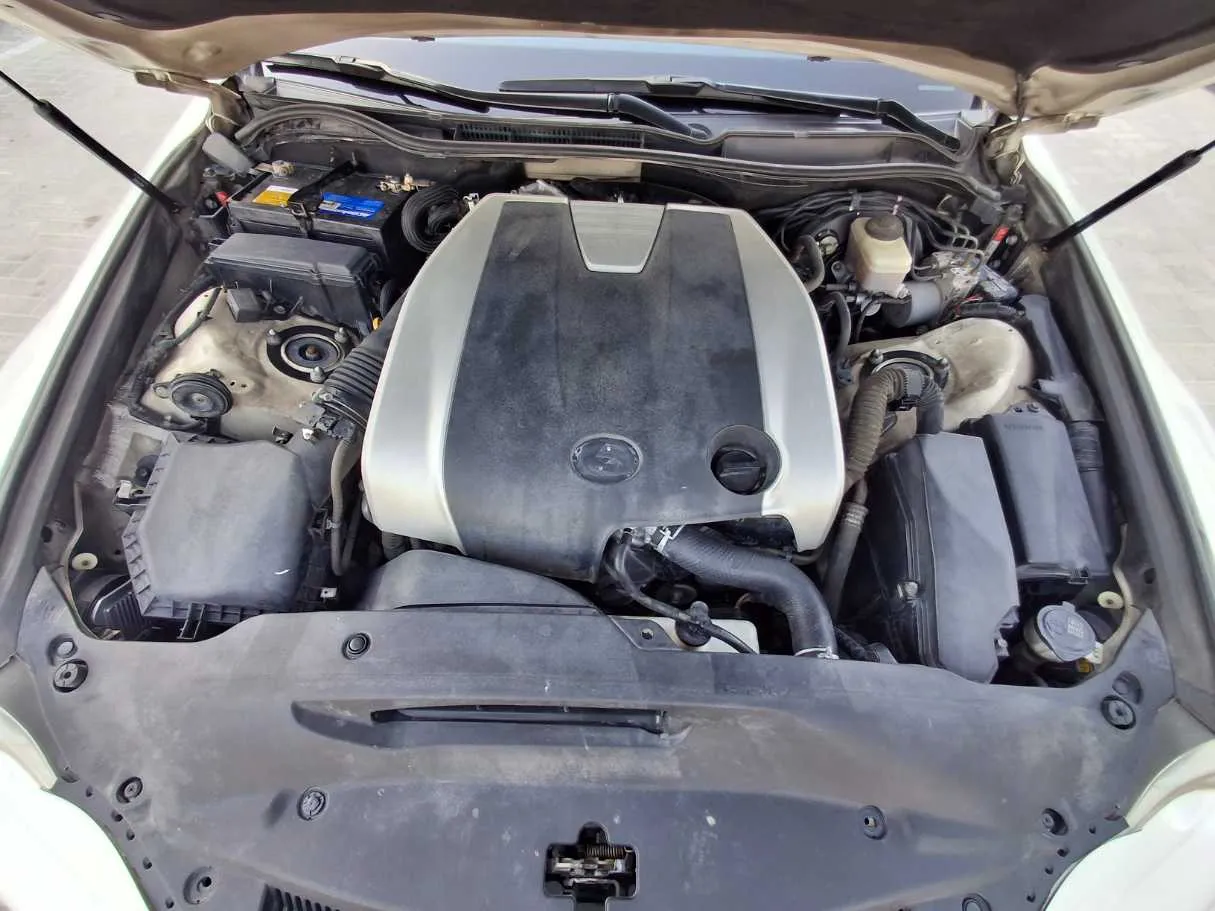 Car image 19
