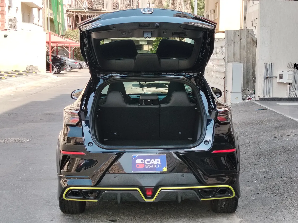 Car image 29