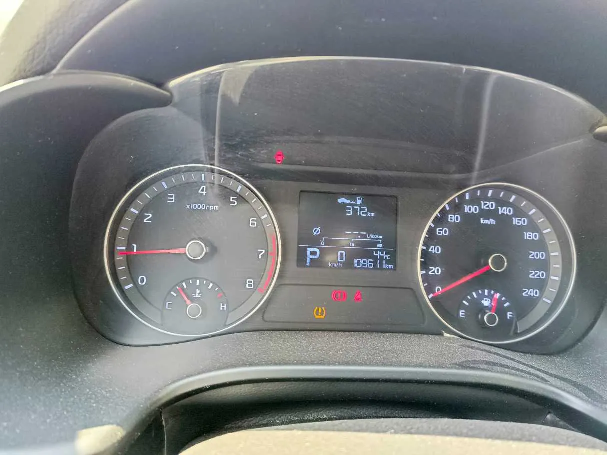 Car image 23