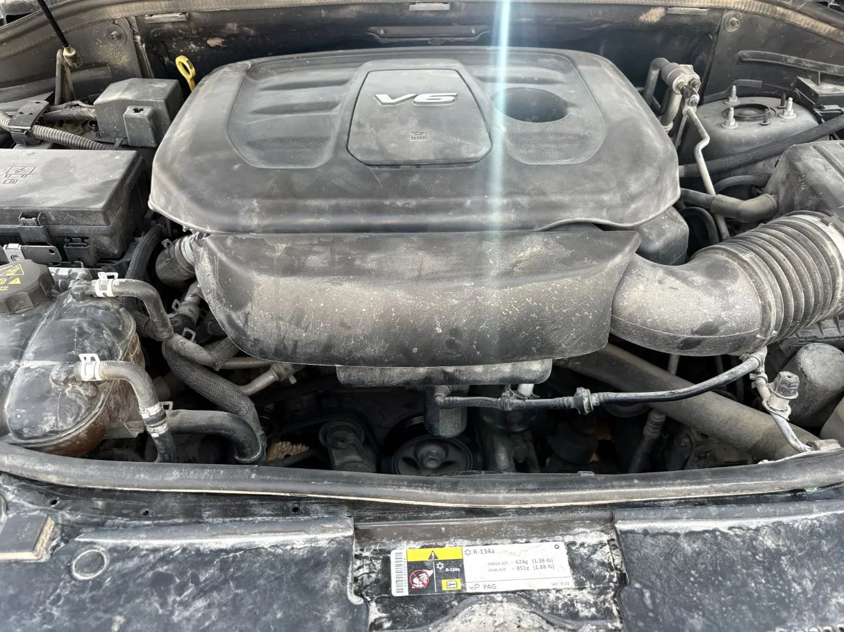 Car image 29