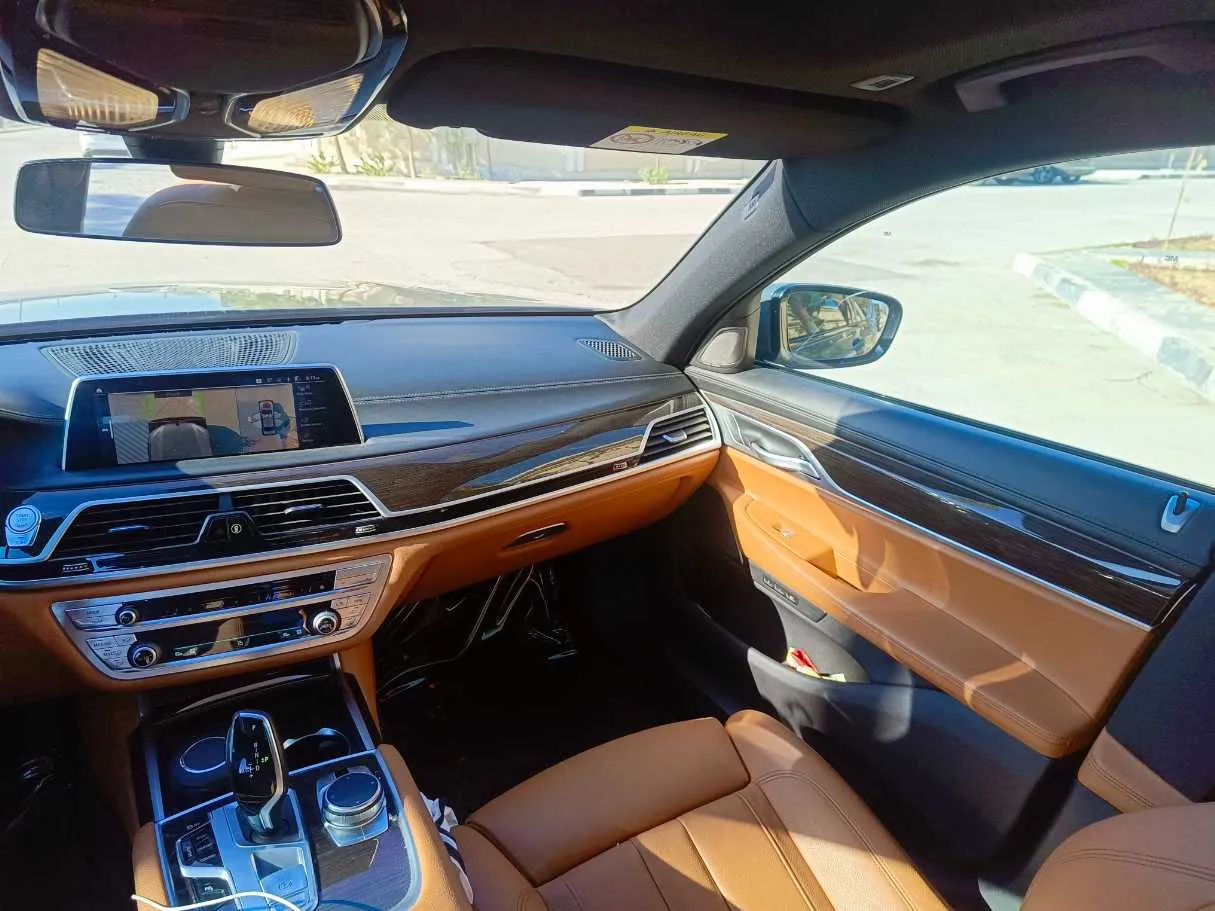Car image 33