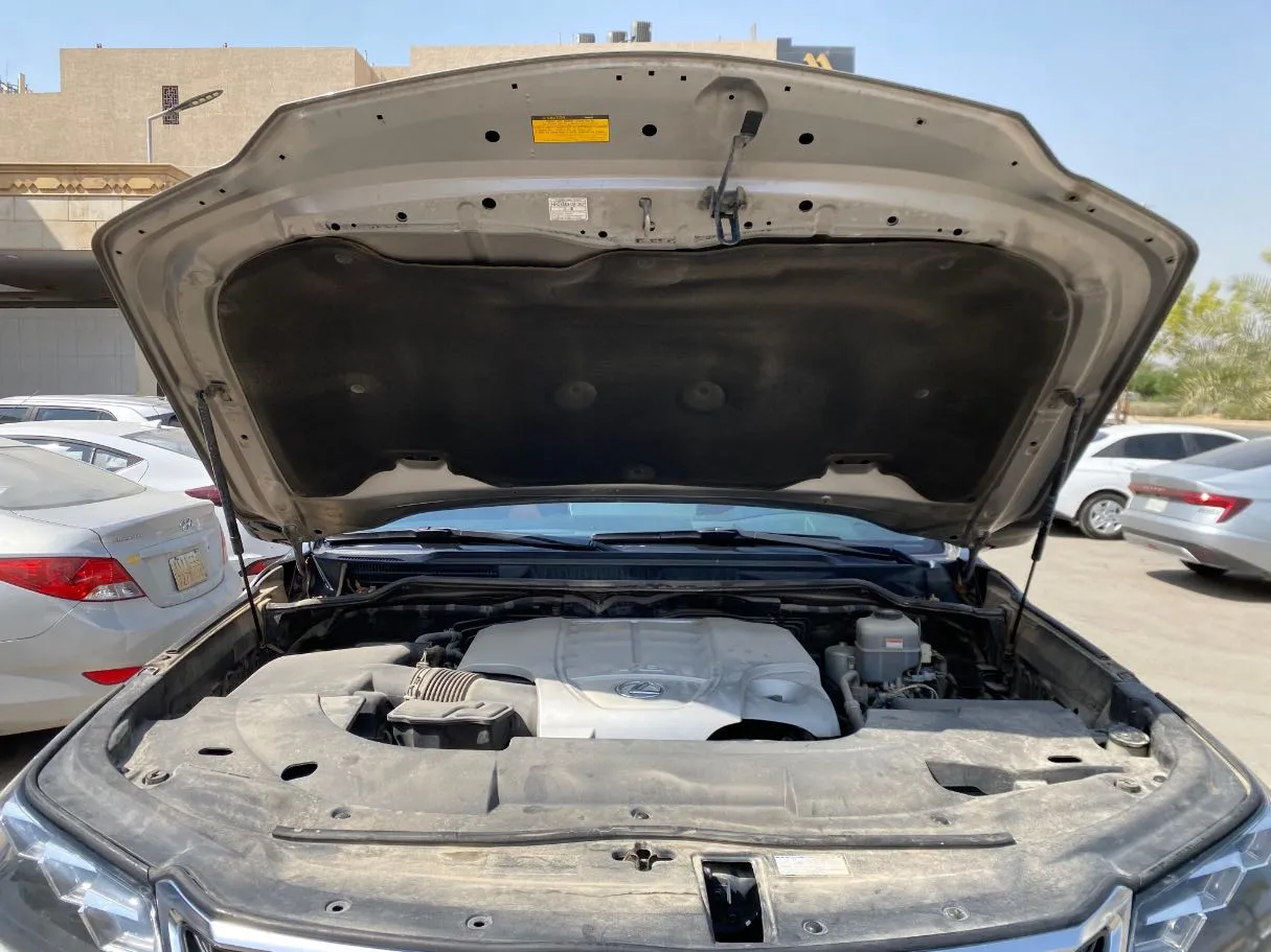 Car image 31