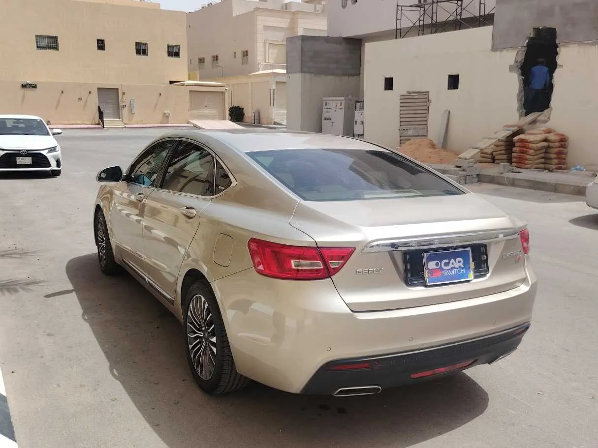 Car image 7