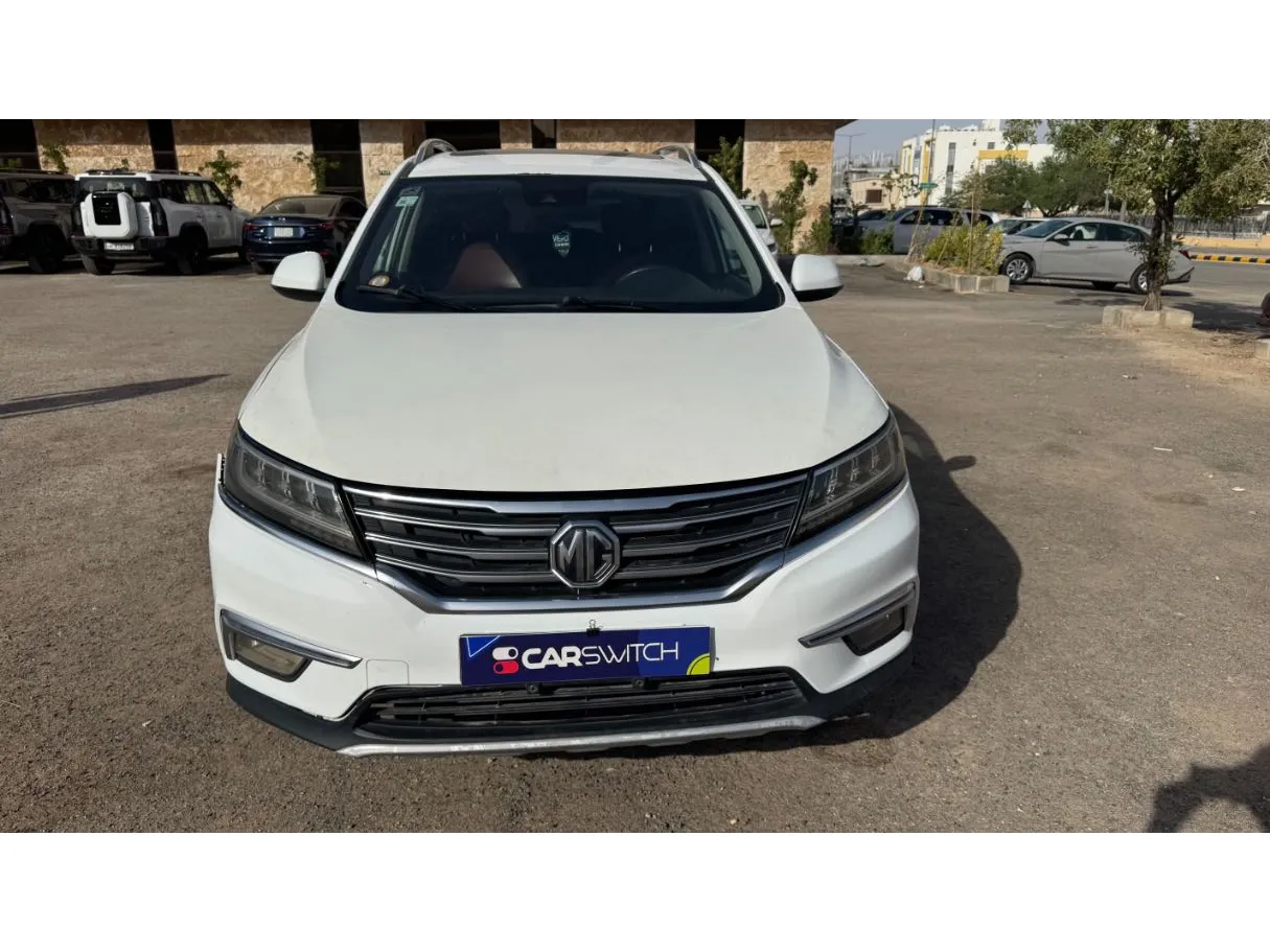 Car image 2