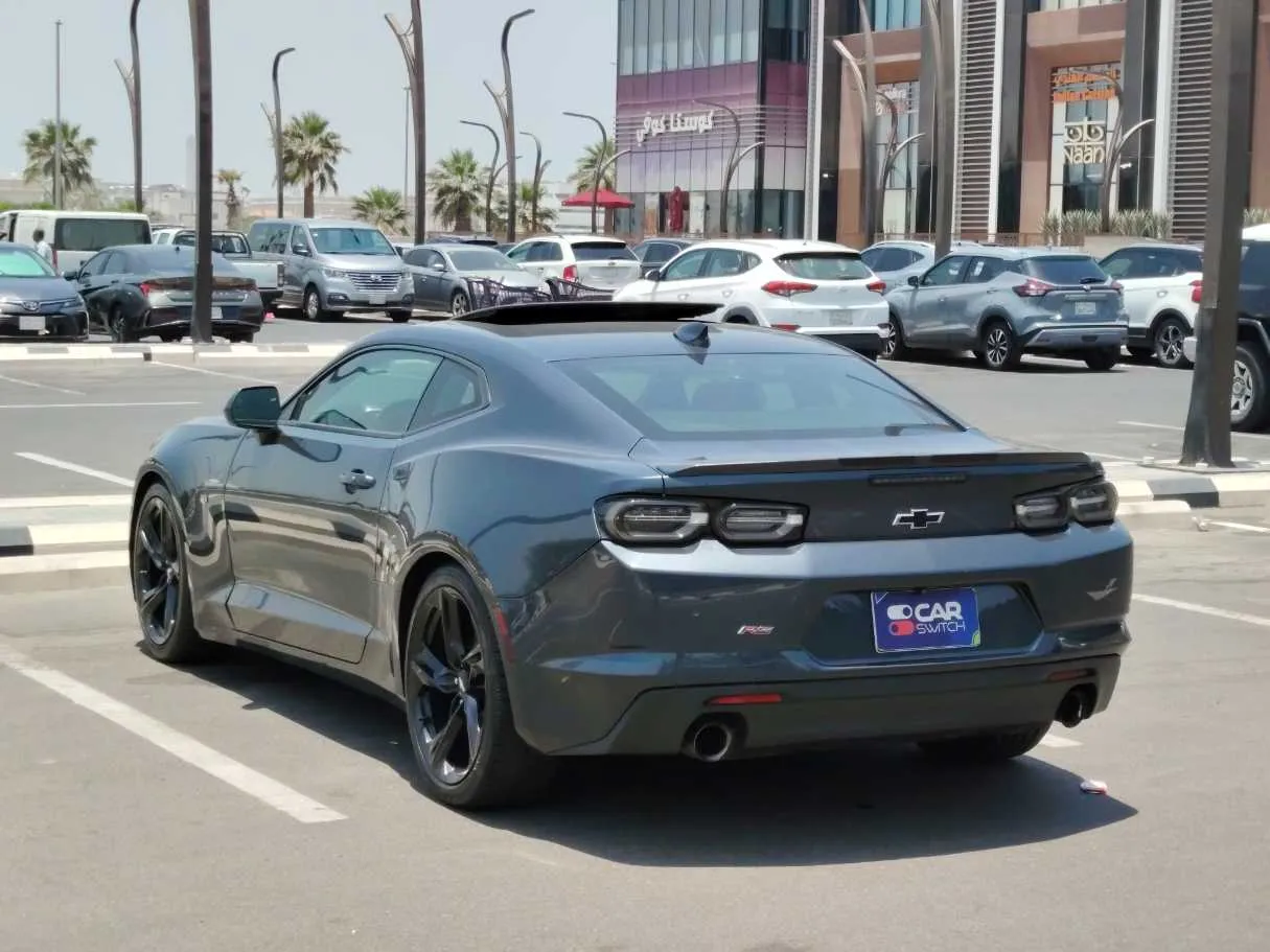 Car image 7