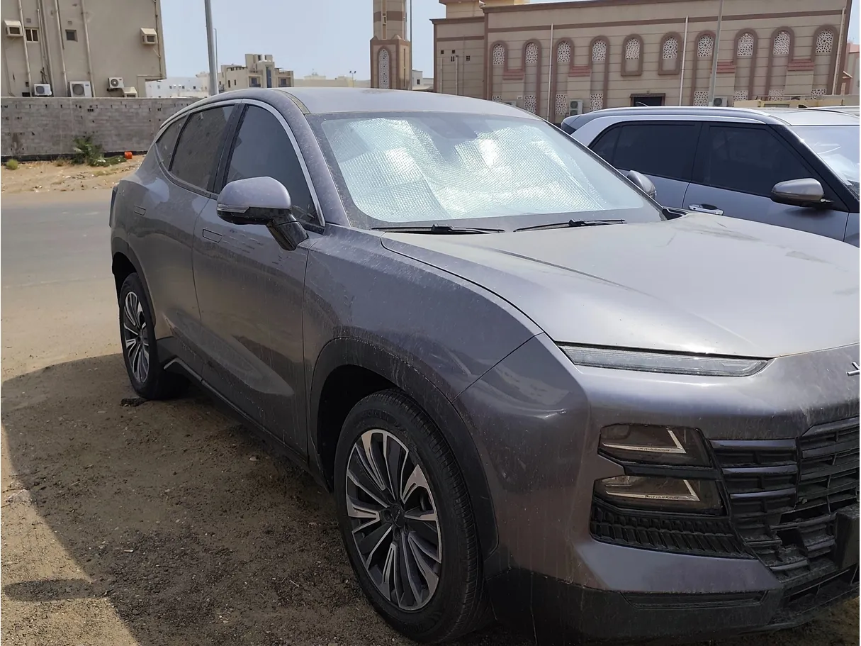 Car image 2