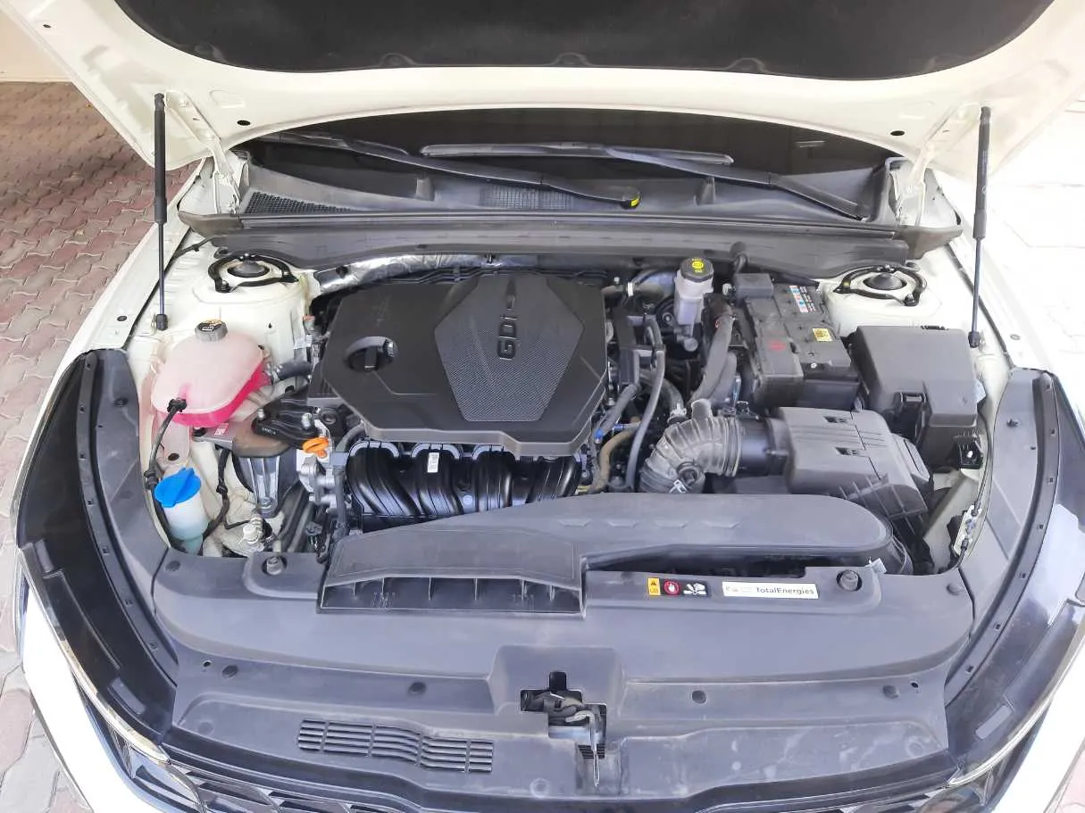 Car image 20