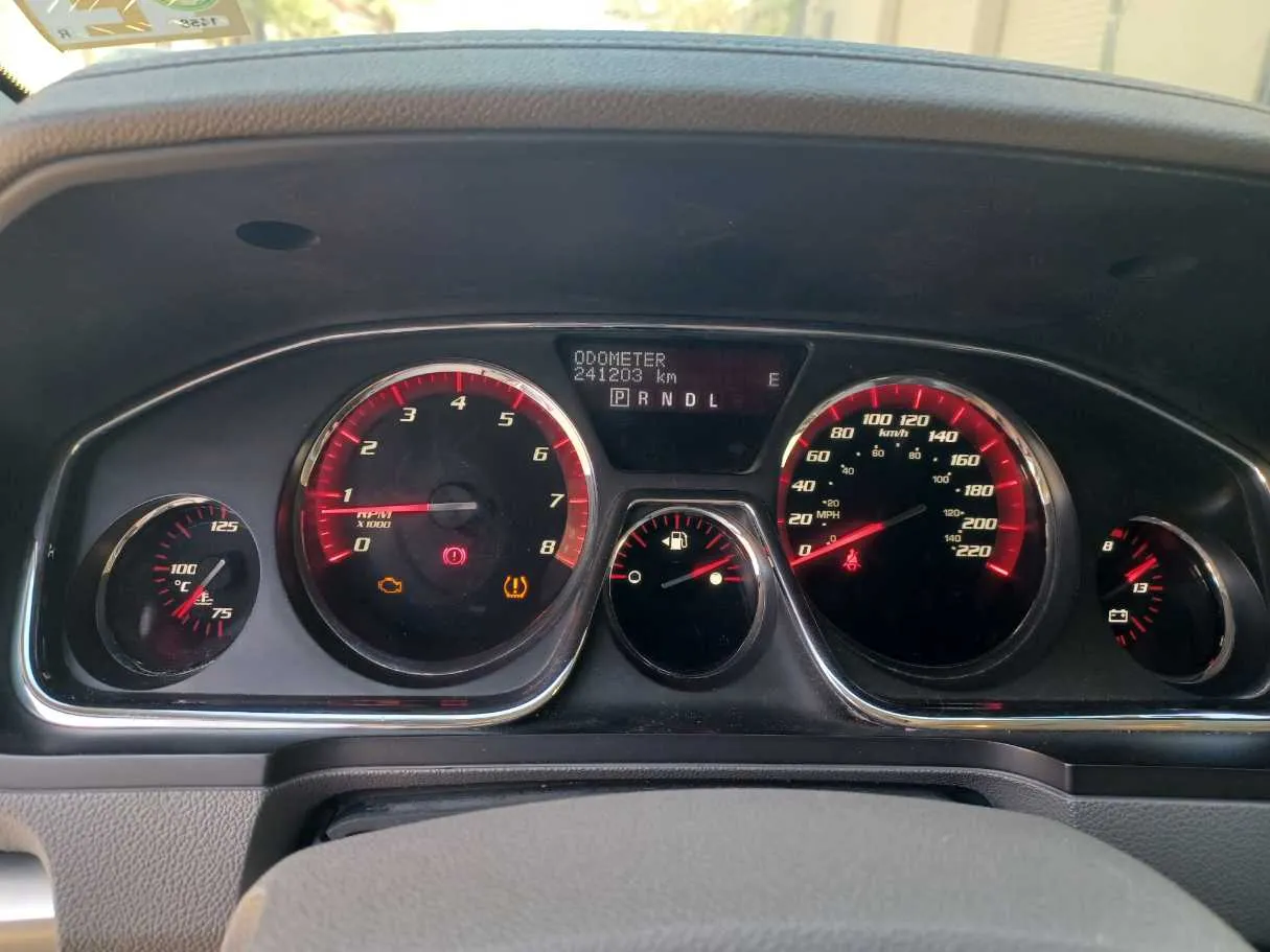 Car image 18
