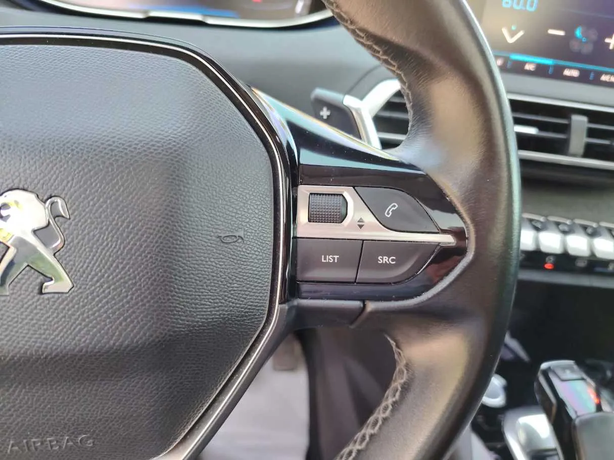 Car image 34