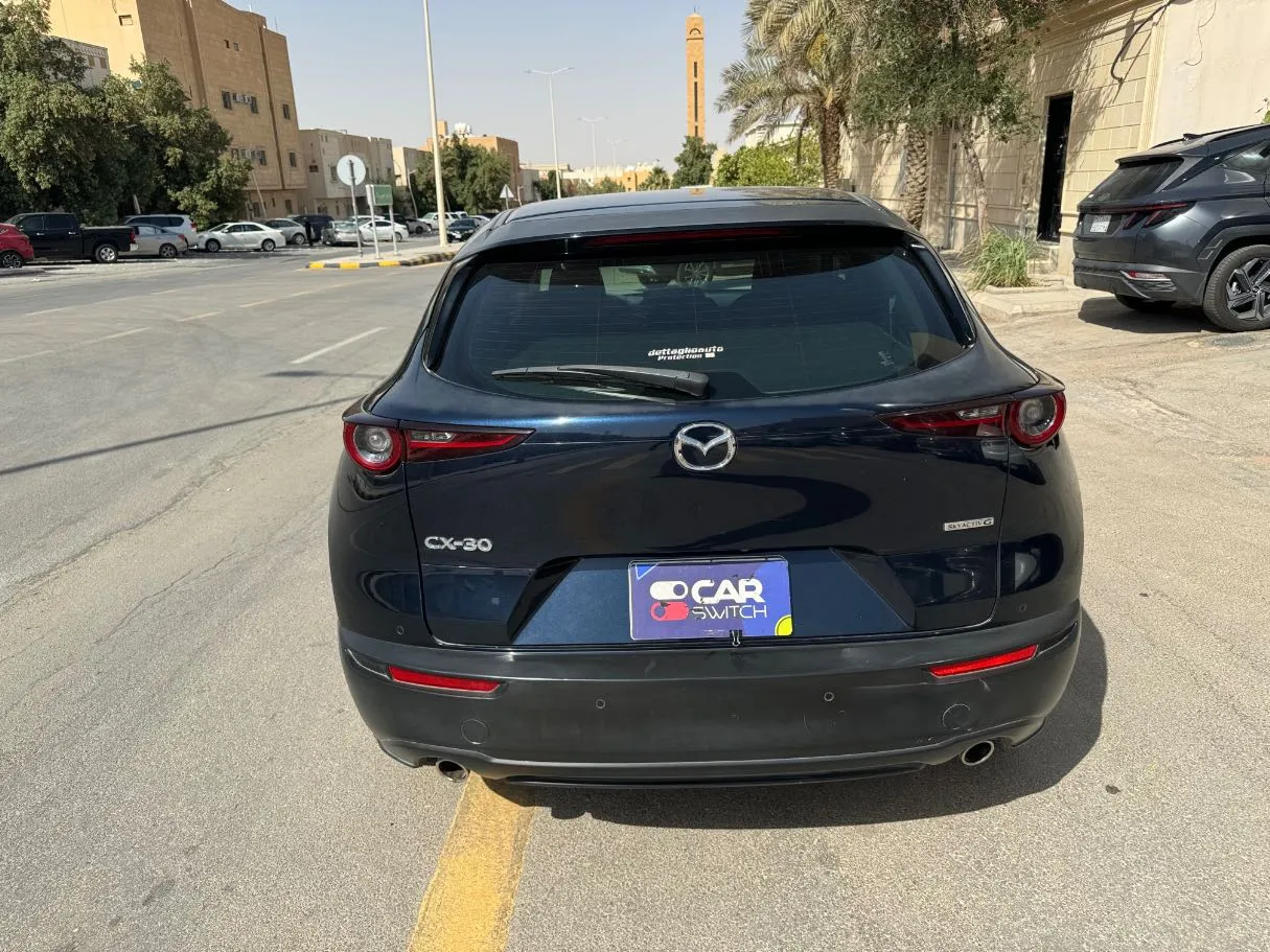 Car image 6