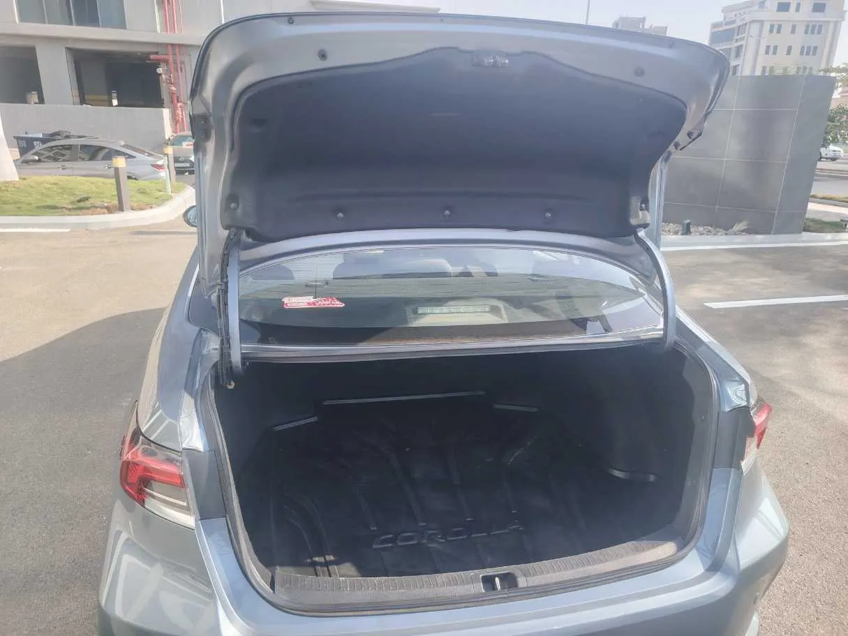Car image 22