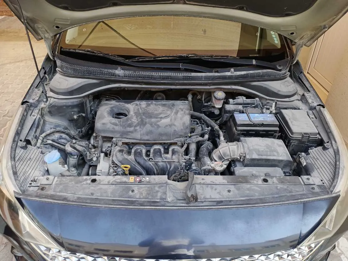 Car image 20