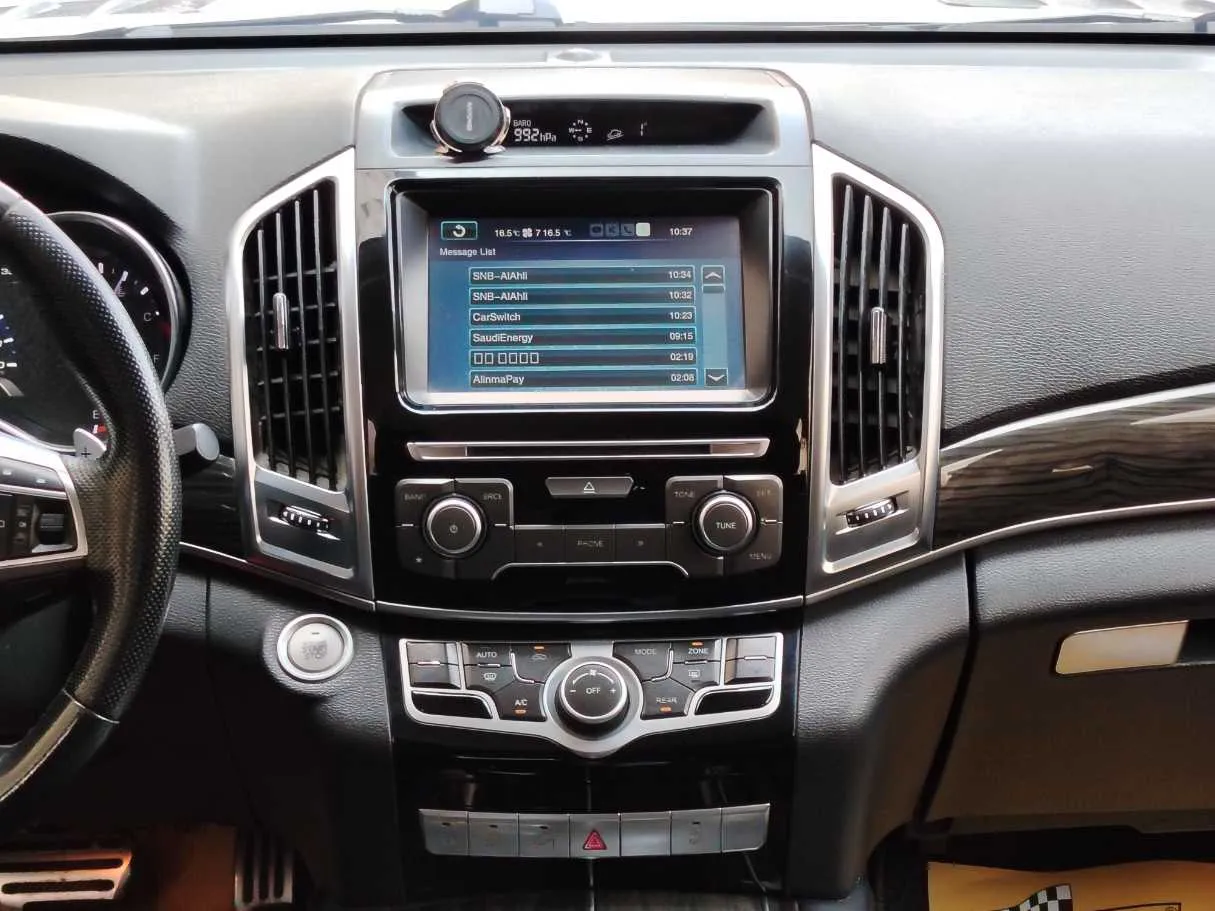 Car image 21
