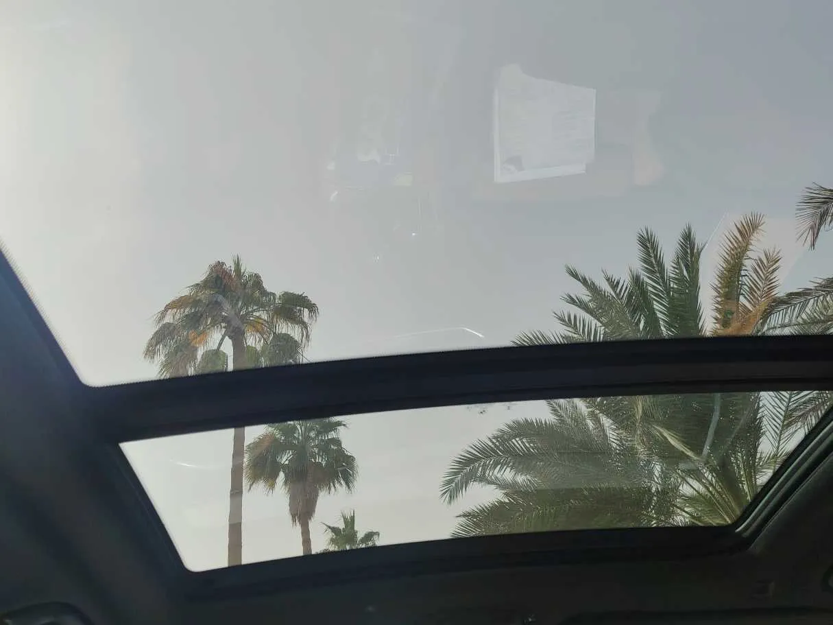 Car image 35