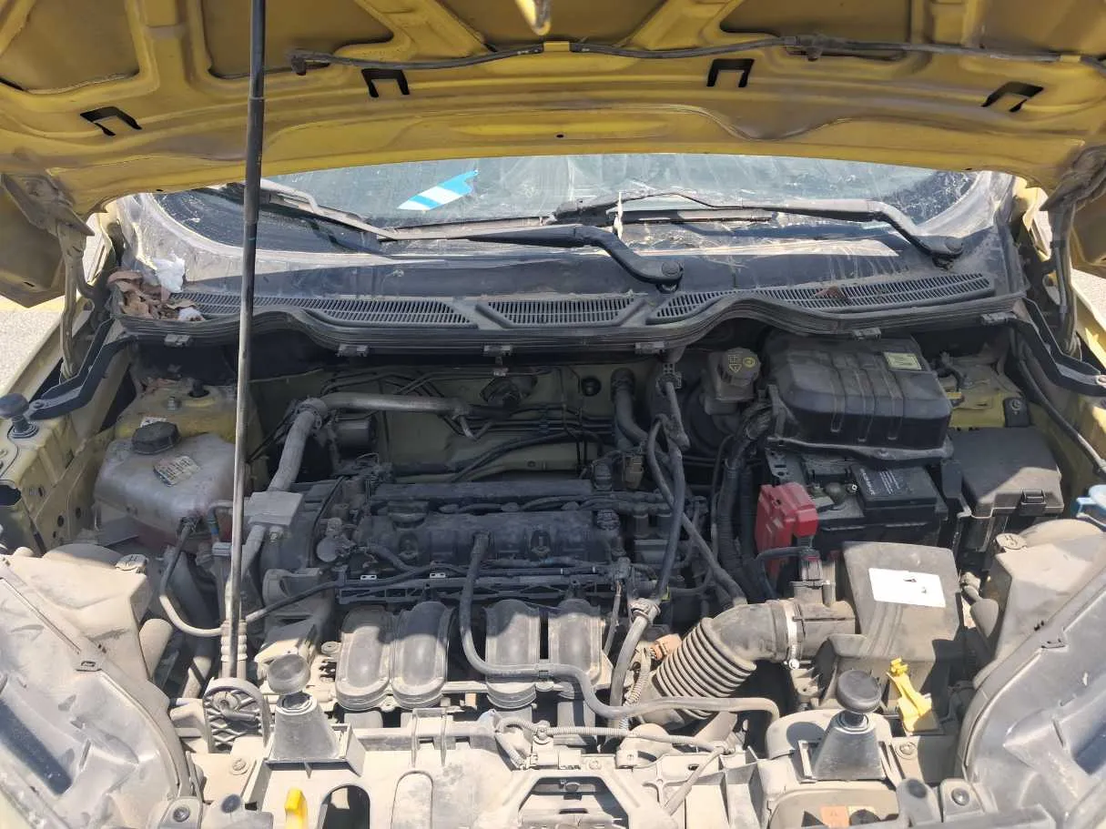 Car image 16