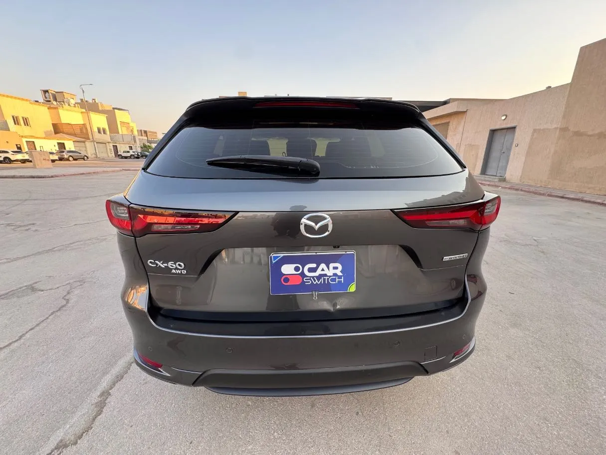 Car image 6