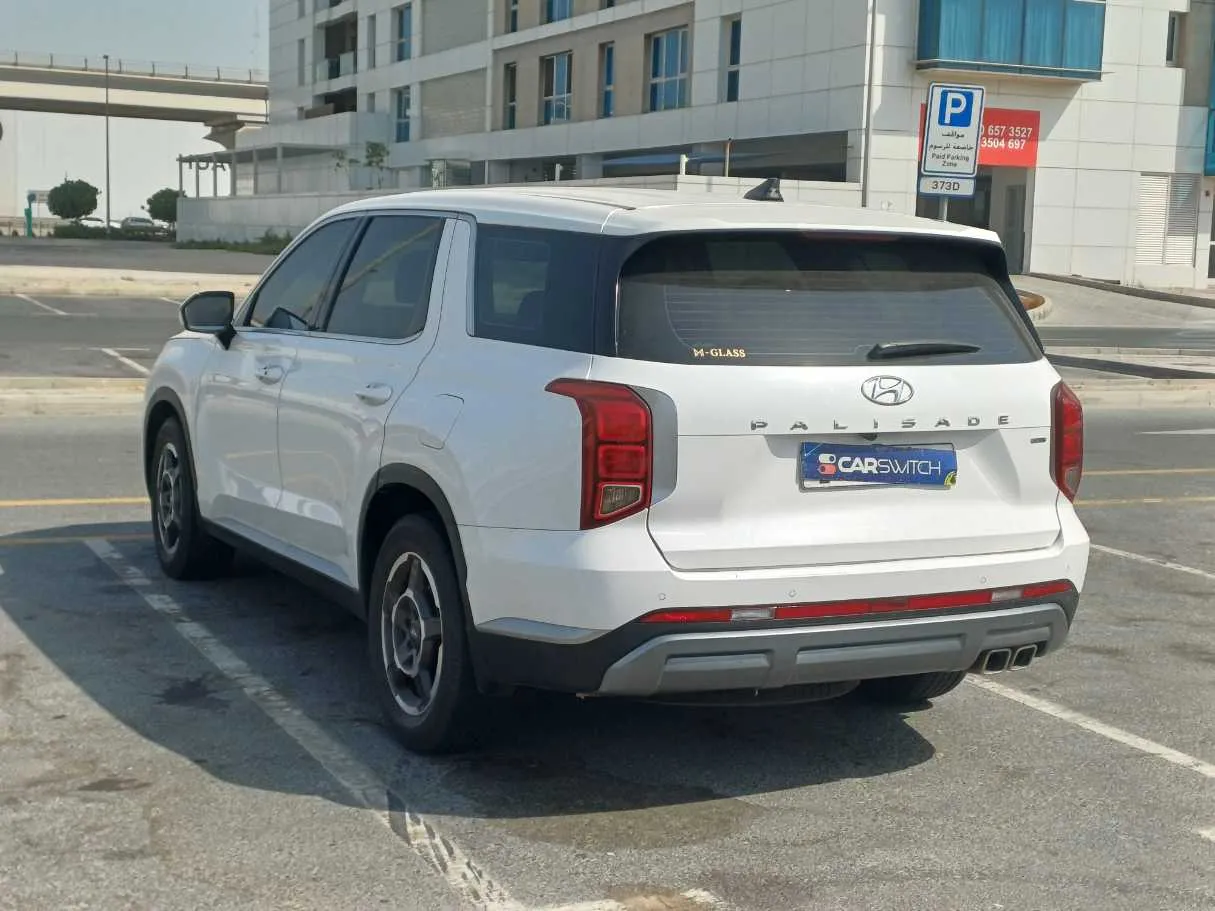 Car image 7