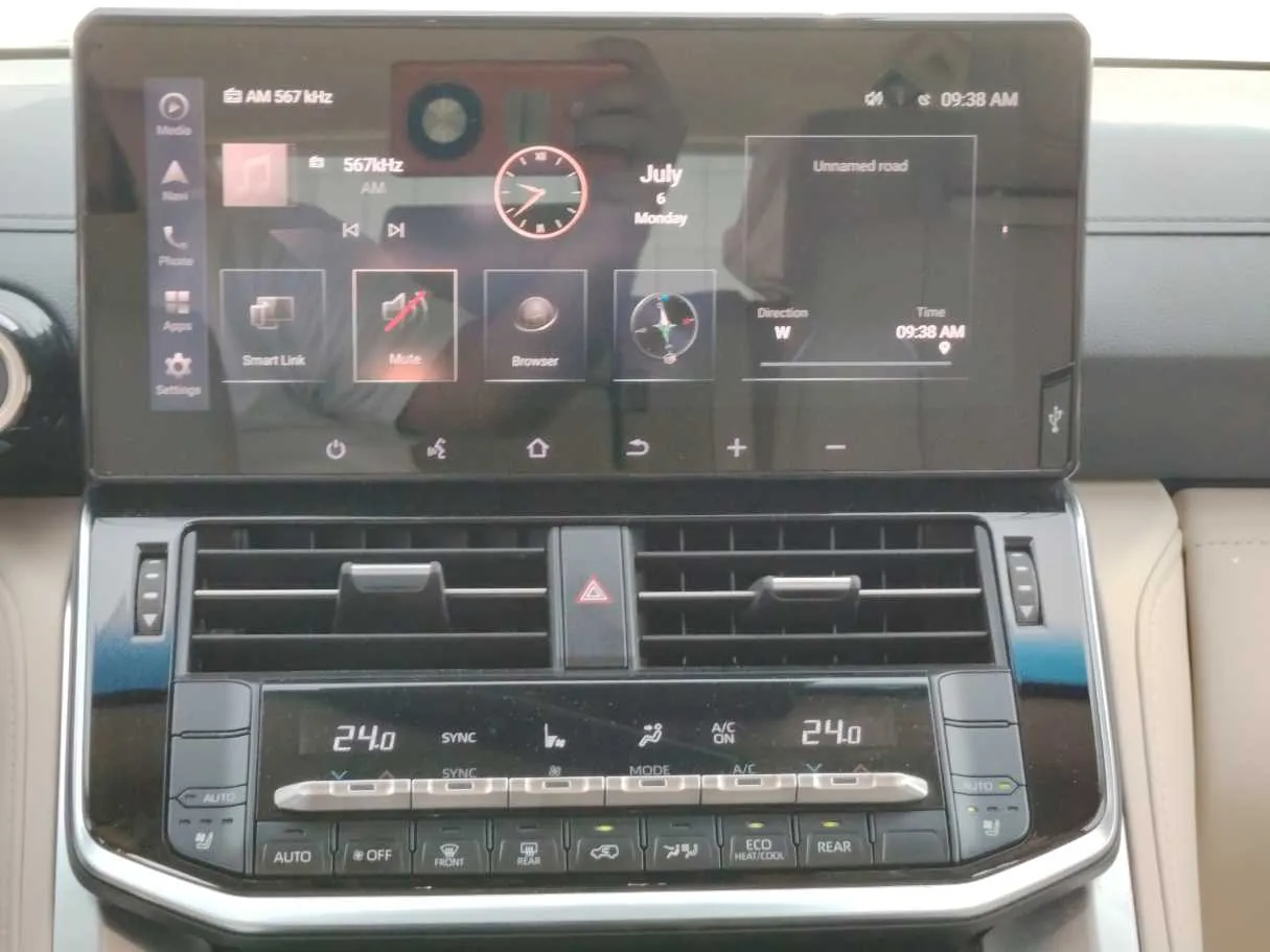 Car image 21