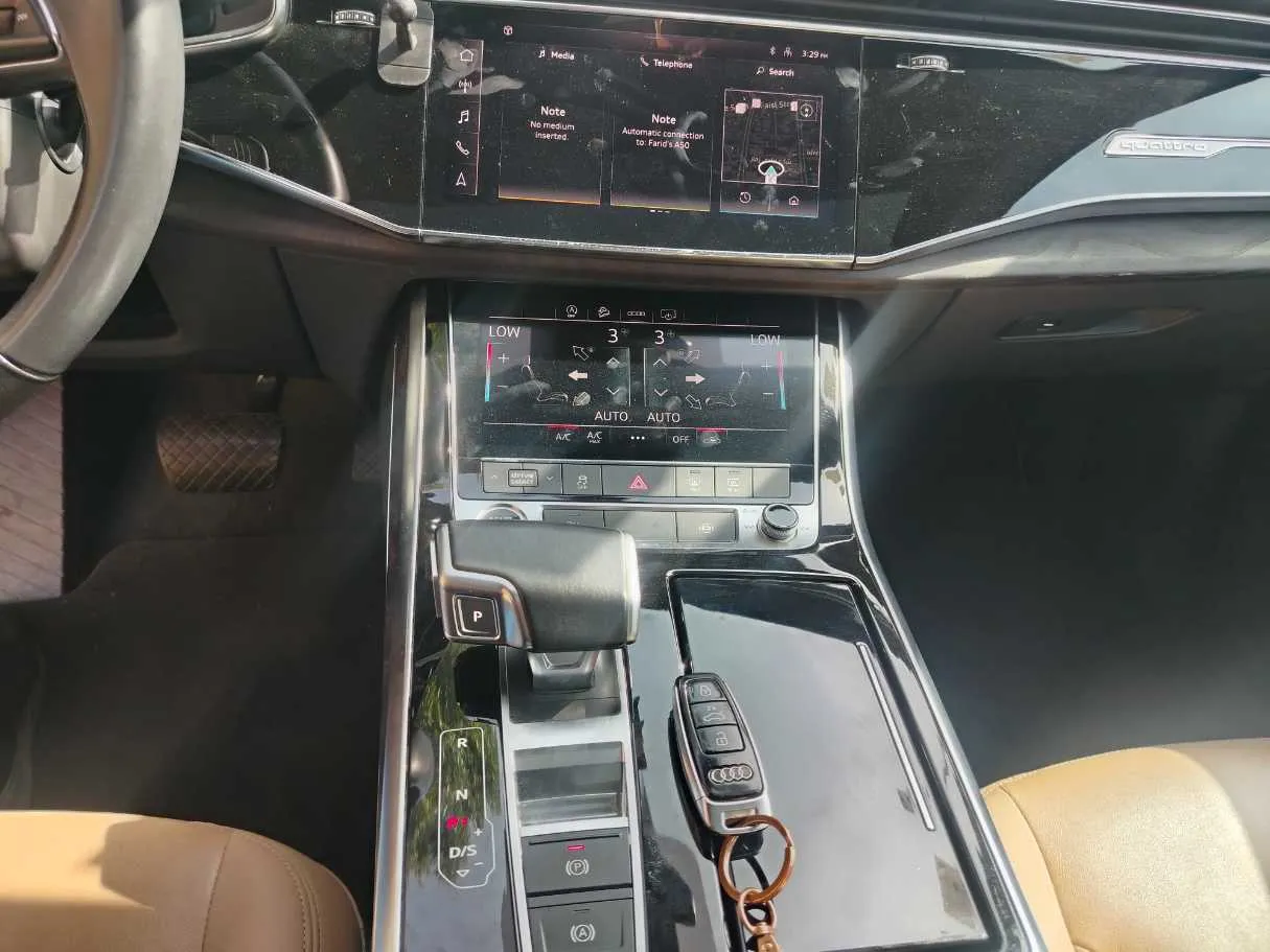 Car image 23