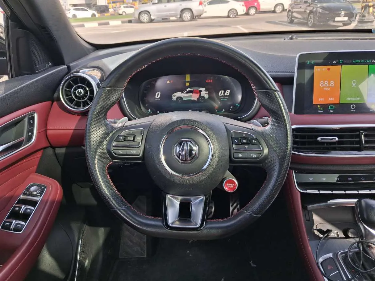 Car image 17