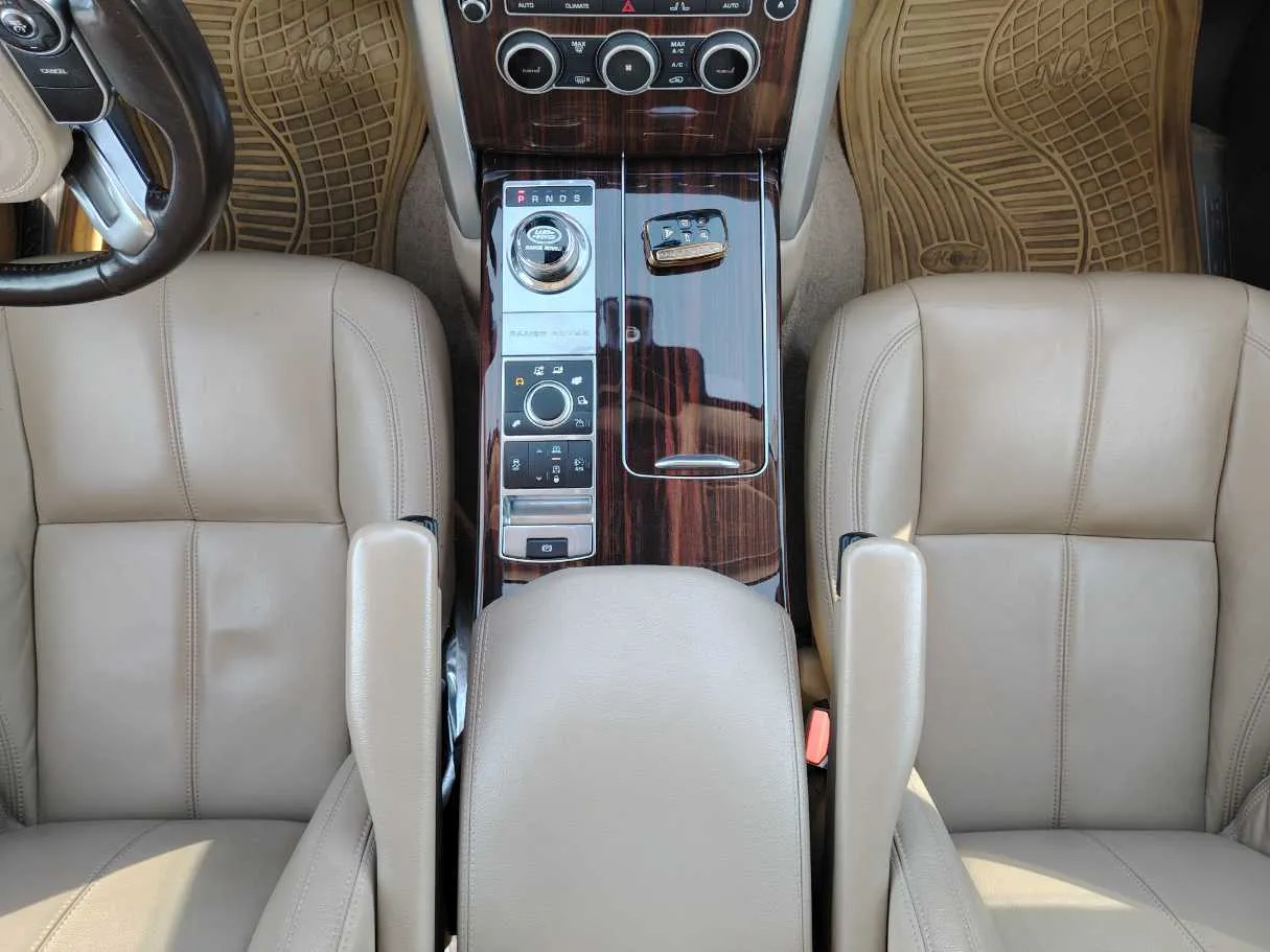 Car image 20
